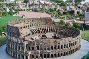 Ahuuuu...il Colosseo !!